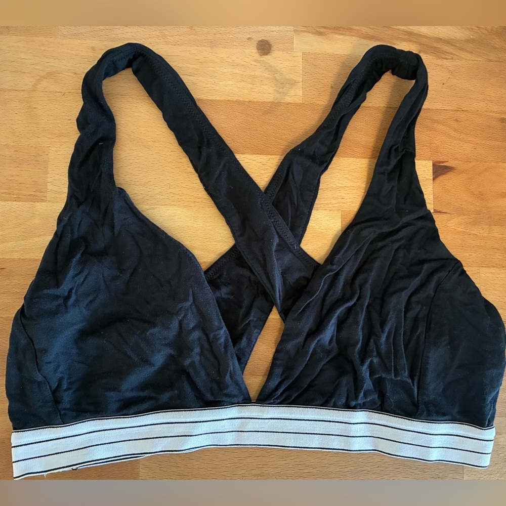 Lively Plunge Cross-back Bralette